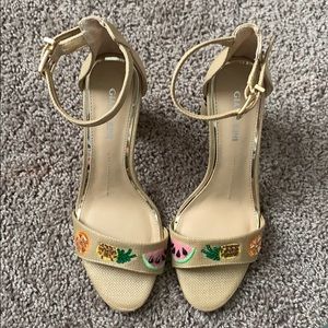 Adorable summer heels!